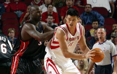 一方面是热 一方面是热