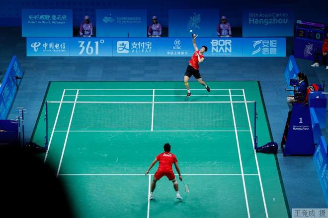 反复迫使对 反复迫使对